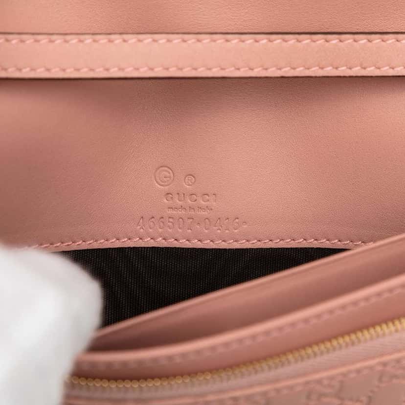 Gucci Microguccissima Wallet on Strap Pink Leather Very good condition - Box View