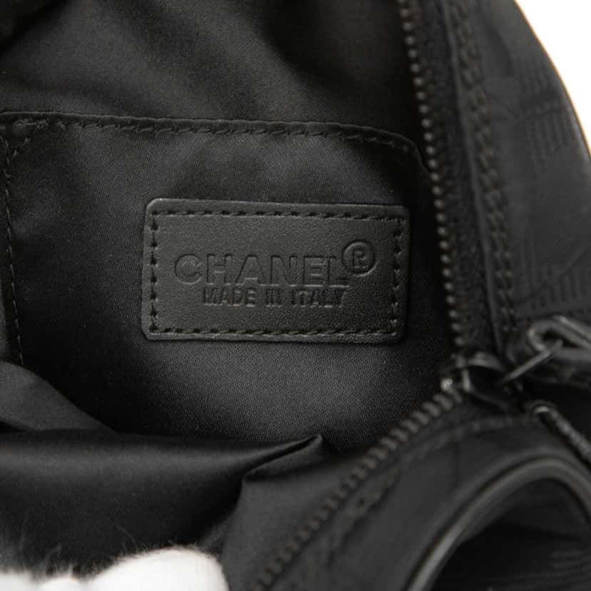 Chanel New Travel Line Nylon Wristlet Pouch Black Very good condition - Box View