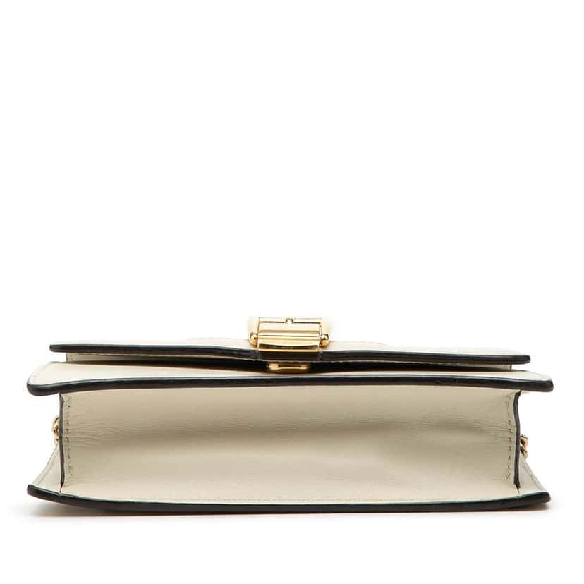 Gucci Super Mini Leather Sylvie Chain Crossbody White Leather Very good condition - Inside View