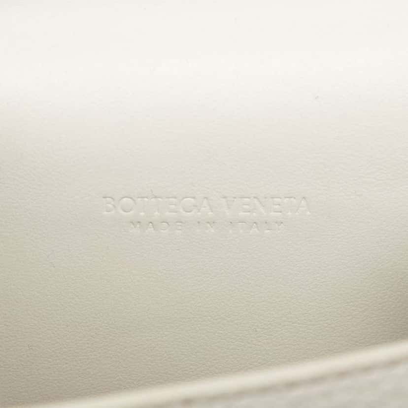 Bottega Veneta Leather Geometric Belt Bag White Leather Very good condition - Box View