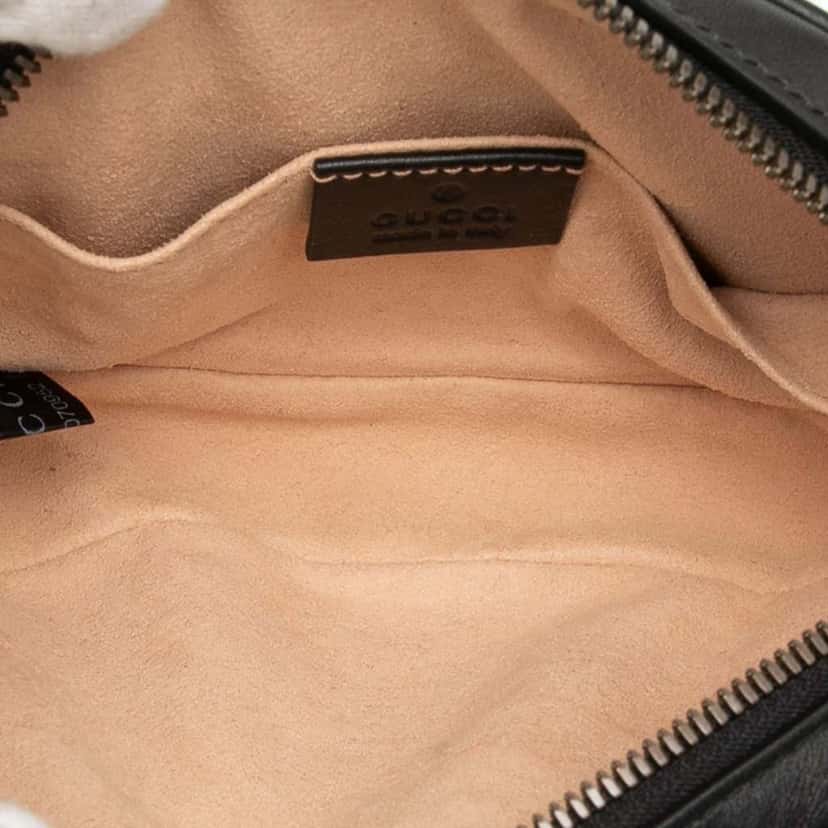 Gucci GG Marmont Matelasse Leather Belt Bag Black Leather Very good condition - Model View