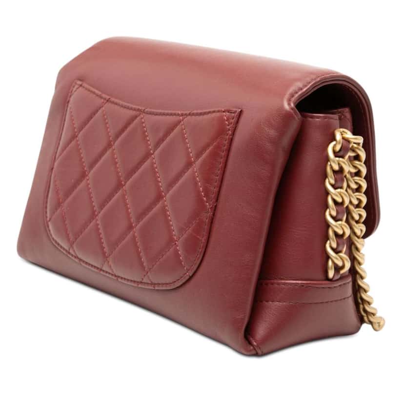 Chanel CC Quilted Lambskin Flap Red Leather Very good condition - Back View