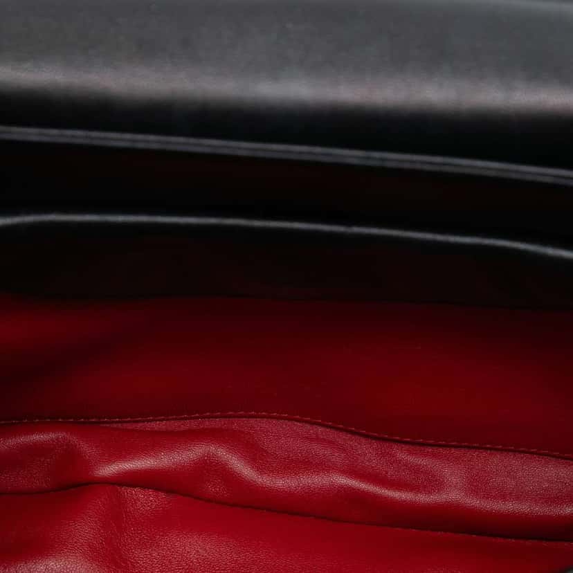 Prada Nappa Gaufre Shoulder Bag Black Leather Very good condition - Model View