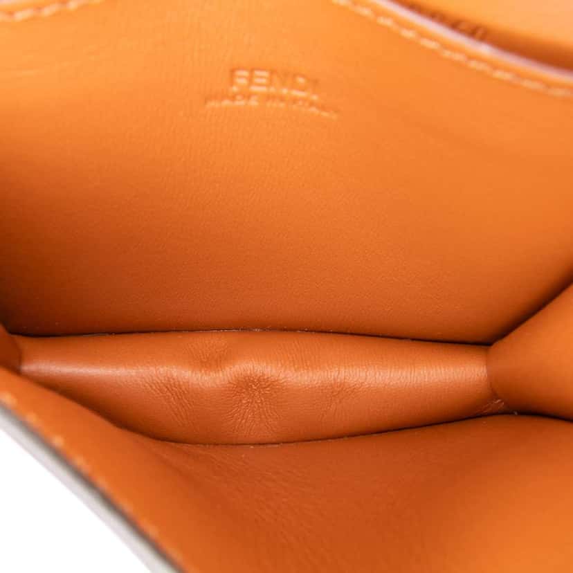 Fendi Small Bicolor FF 1974 Embossed Soft Calfskin F Is Fendi Chain Wallet White Leather Very good condition - Model View