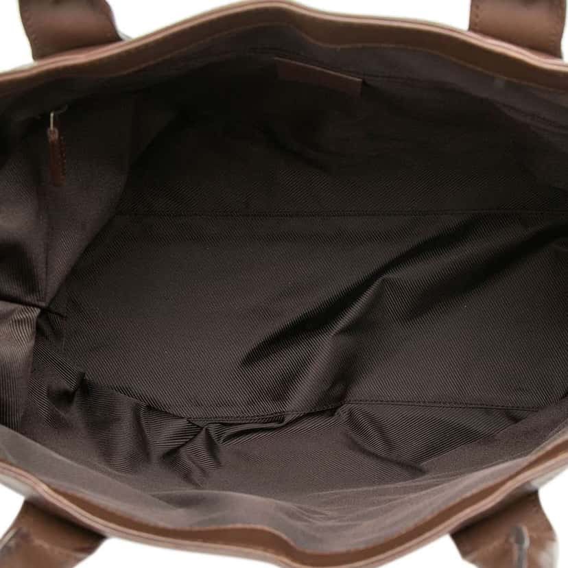 Gucci GG Canvas Tote Brown Canvas Good condition - Model View