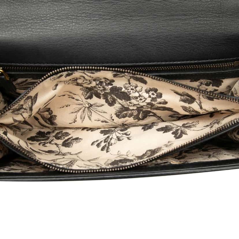 Gucci Calfskin Animalier Shoulder Bag Black Leather Very good condition - Model View