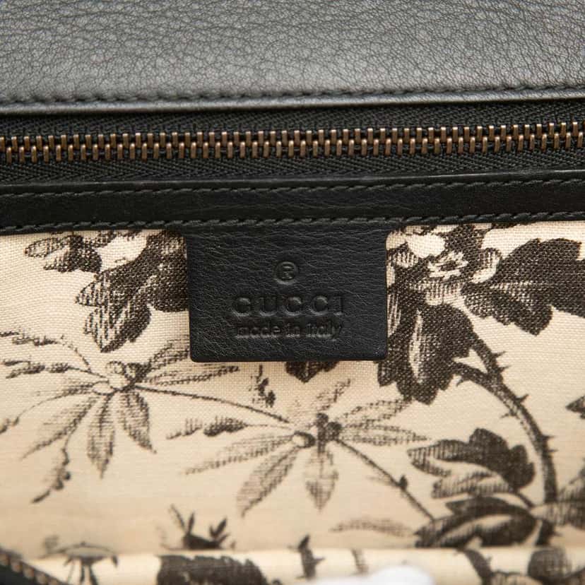 Gucci Calfskin Animalier Shoulder Bag Black Leather Very good condition - Box View