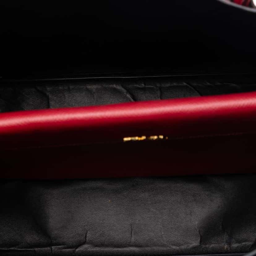Prada Medium Saffiano Cuir Double Satchel Red Leather Good condition - Model View