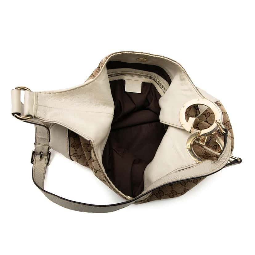 Gucci GG Canvas Charlotte Crossbody Brown Canvas Good condition - Model View