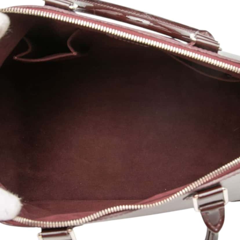 Louis Vuitton Electric Epi Alma GM Red Leather Good condition - Model View