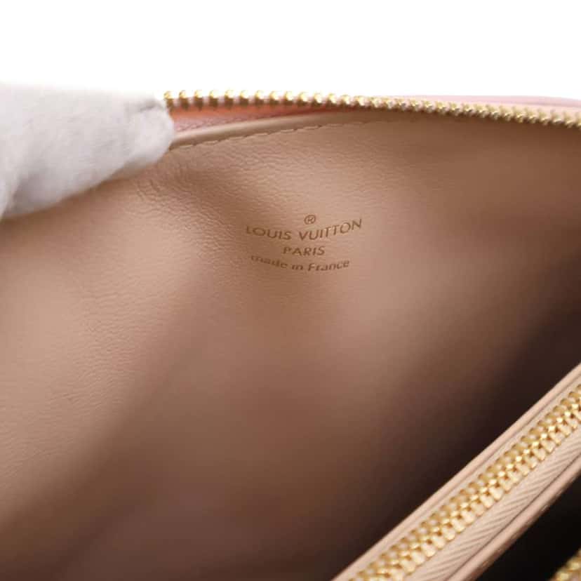 Louis Vuitton Monogram Embossed Puffy Lambskin Coussin PM Pink Leather Good condition - Box View
