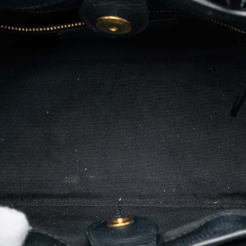 Burberry Small Grainy Calfskin Brogues and House Check Banner Bag Black Leather Good condition - Model View