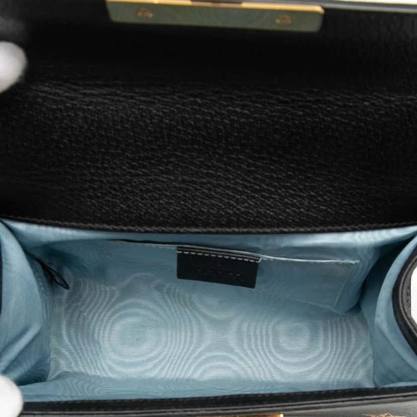 Gucci Small Leather Bee Star Padlock Crossbody Black Leather Good condition - Model View