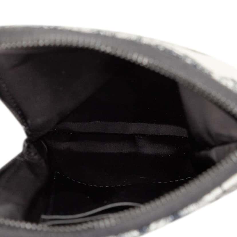 Dior Technical Fabric Embroidered Toile De Jouy DiorTravel Multifunction Pouch Blue Good condition - Model View