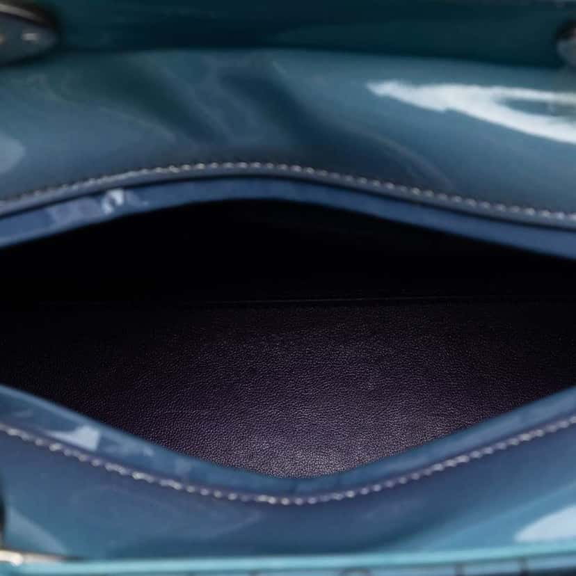 Dior Medium Ombre Patent Cannage Lady Dior Purple Leather Good condition - Model View