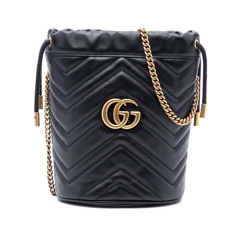 Gucci Small GG Marmont Leather Matelasse Bucket Bag Black Leather Good condition - Front View
