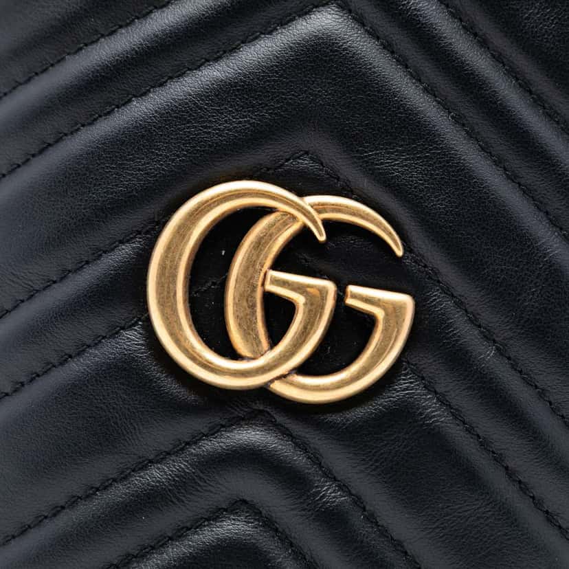 Gucci Small GG Marmont Leather Matelasse Bucket Bag Black Leather Good condition - Box View
