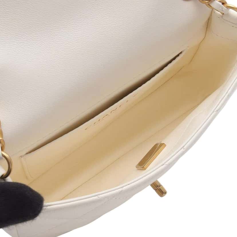 Chanel Mini Rectangular Quilted Lambskin Heart Charms Flap White Leather Very good condition - Inside View