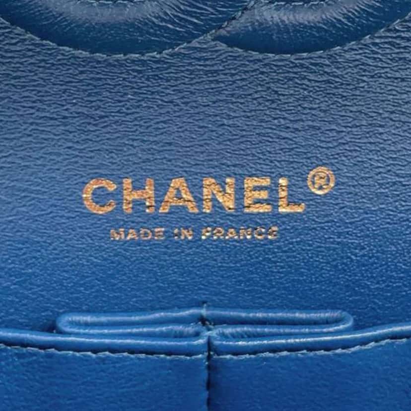 Chanel Medium Classic Washed Denim Double Flap Blue Denim Very good condition - Box View