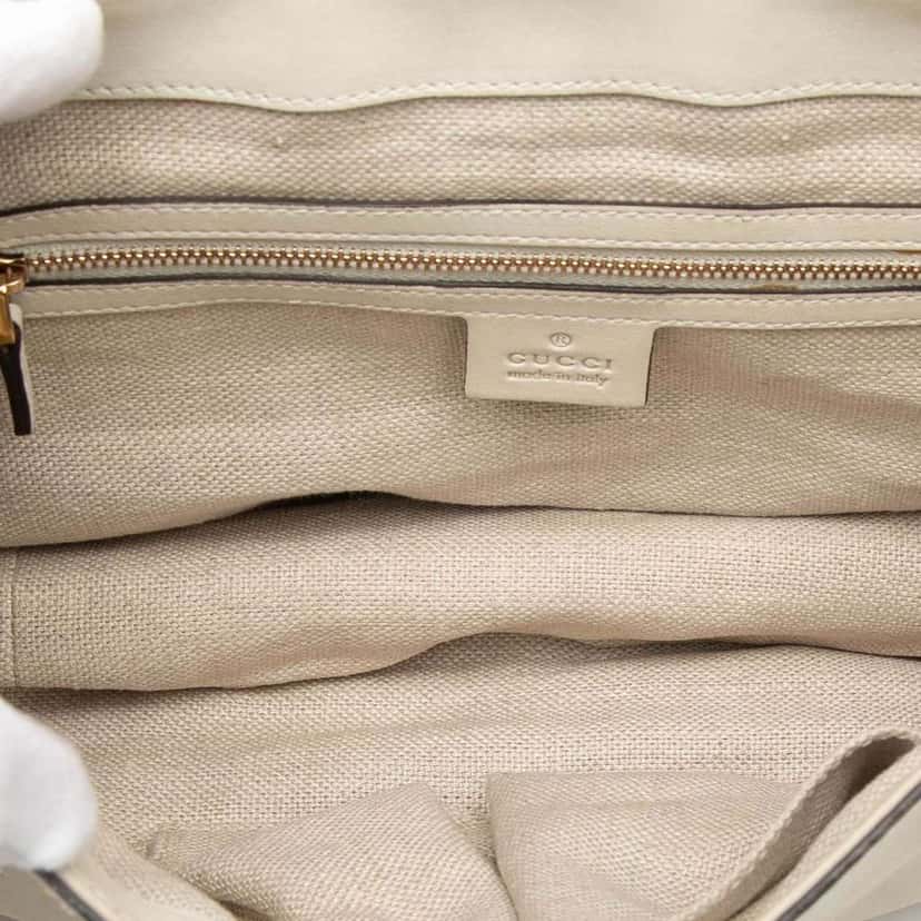 Gucci Medium Leather Snaffle Bit Shoulder Bag White Leather Very good condition - Model View