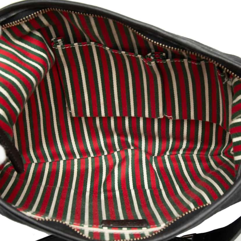 Gucci Medium GG Canvas New Britt Half Moon Crossbody Black Canvas Good condition - Model View