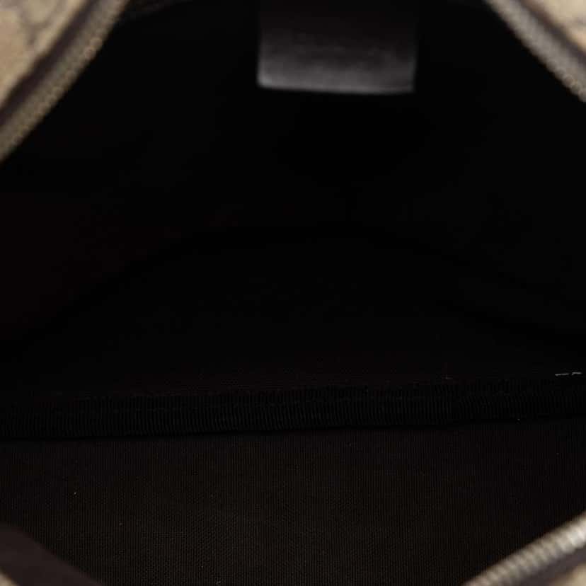 Gucci GG Supreme Crossbody Brown Canvas Very good condition - Model View