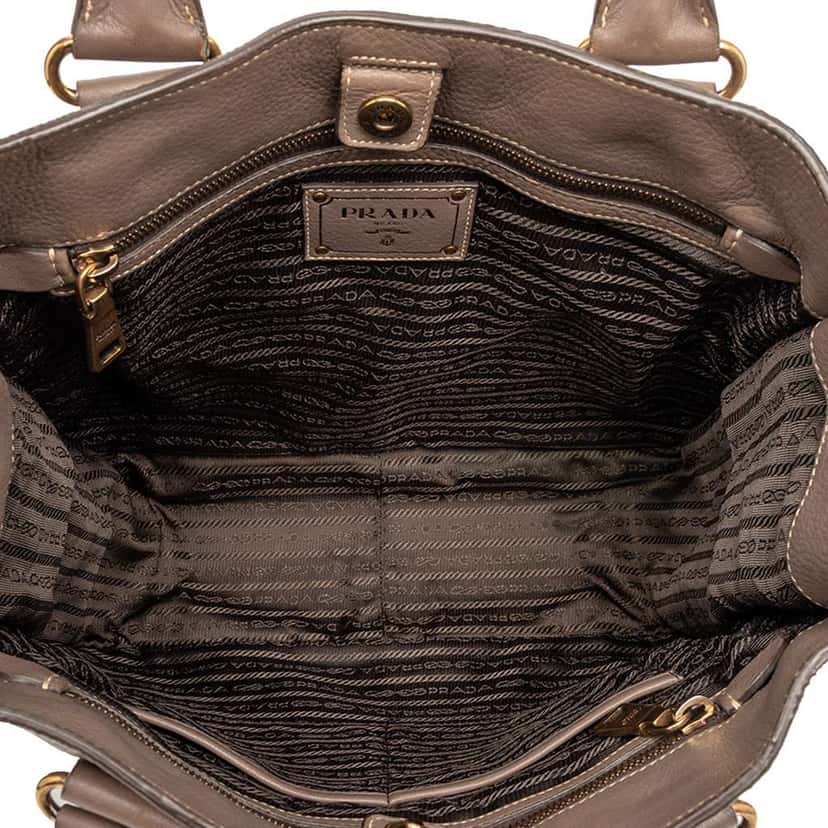 Prada Cervo Open Convertible Tote Brown Leather Very good condition - Model View