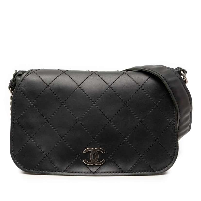 Chanel Paris Edinburgh Small Calfskin Highlander Flap Black Leather Very good condition - Front View