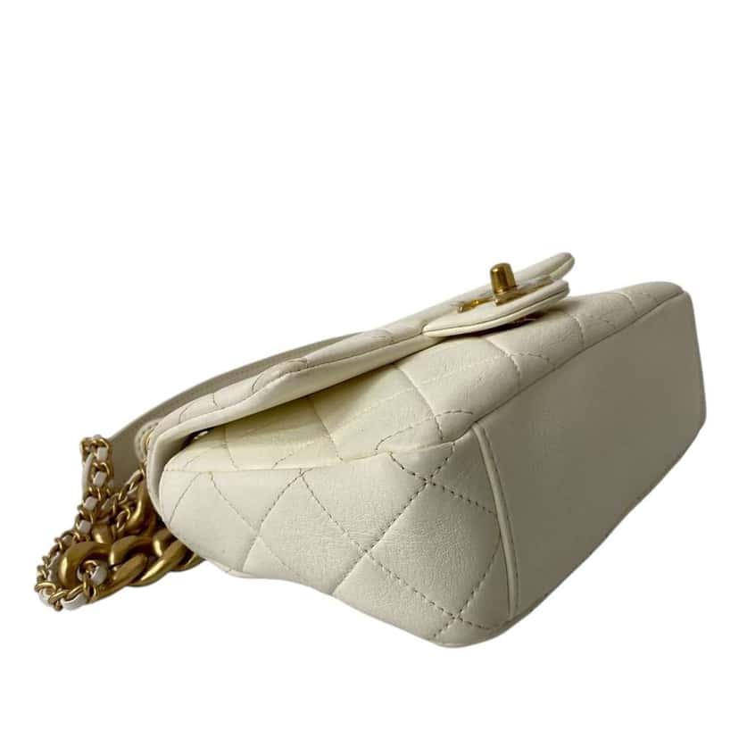 Chanel Mini Quilted Shiny Lambskin Dual Chain Flap White Leather Very good condition - Box View