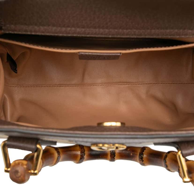 Gucci Medium Jumbo GG Canvas Bamboo Diana Satchel Brown Canvas Very good condition - Model View