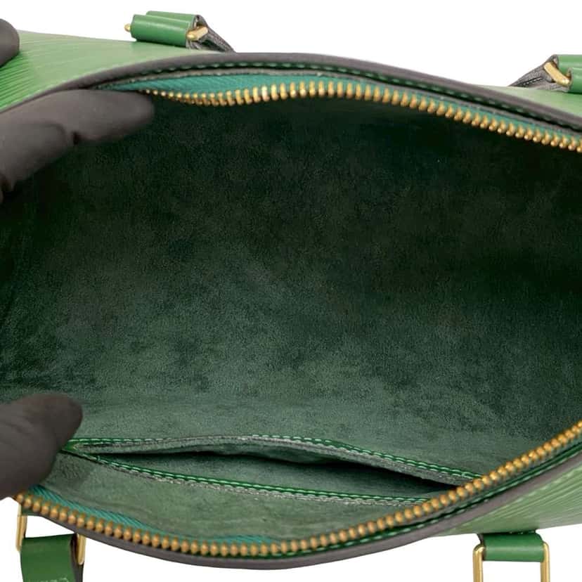 Louis Vuitton Epi Soufflot Green Leather Very good condition - Box View