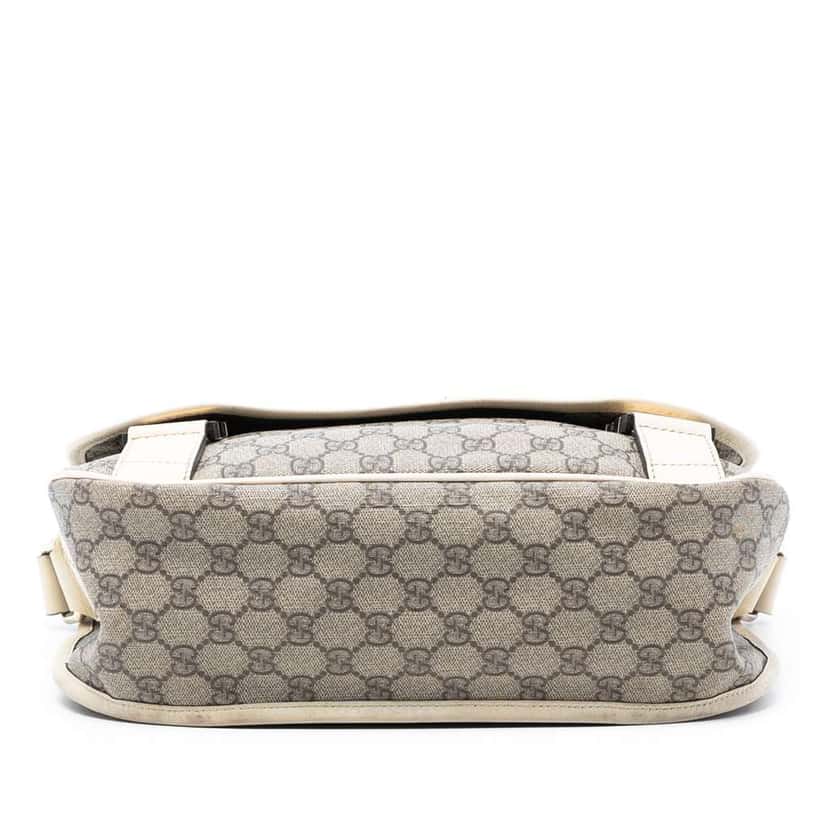 Gucci GG Supreme Crossbody Brown Canvas Very good condition - Inside View