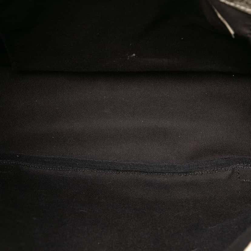 Gucci GG Supreme Crossbody Brown Canvas Very good condition - Model View