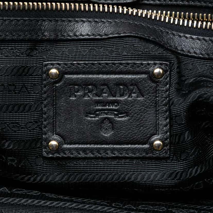 Prada Vernice Gaufre Resin Chain Shopping Tote Black Leather Very good condition - Box View