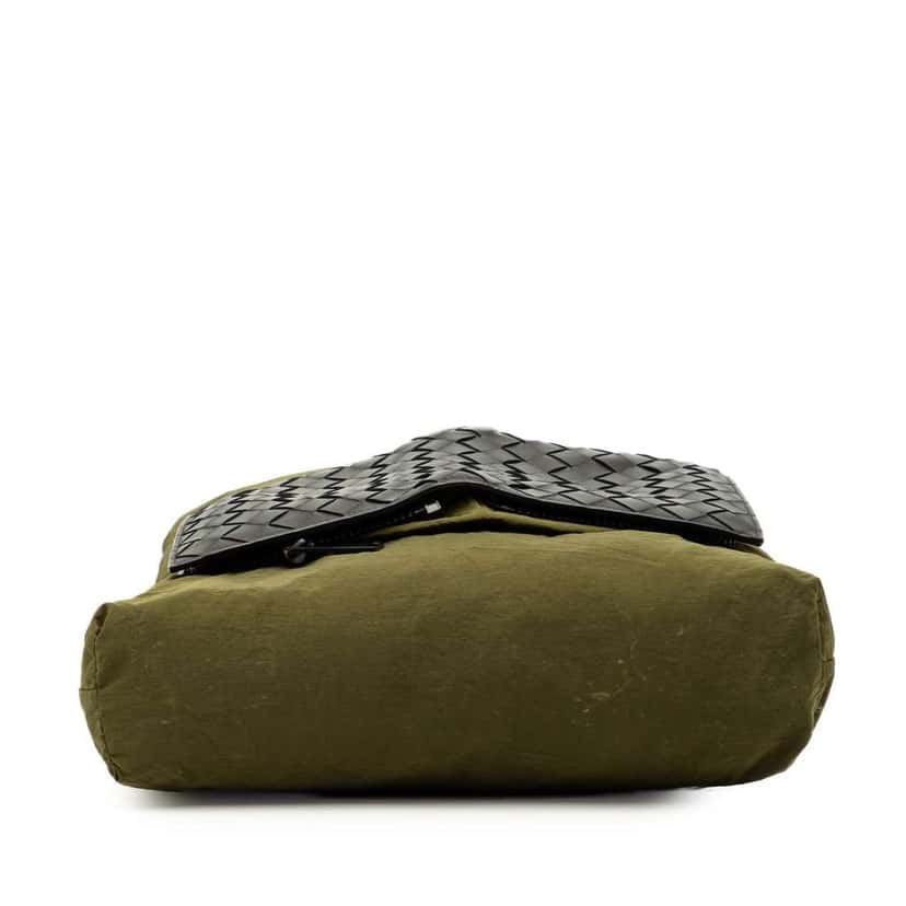 Bottega Veneta Intrecciato Trimmed Nylon Eco Tote Green Very good condition - Inside View