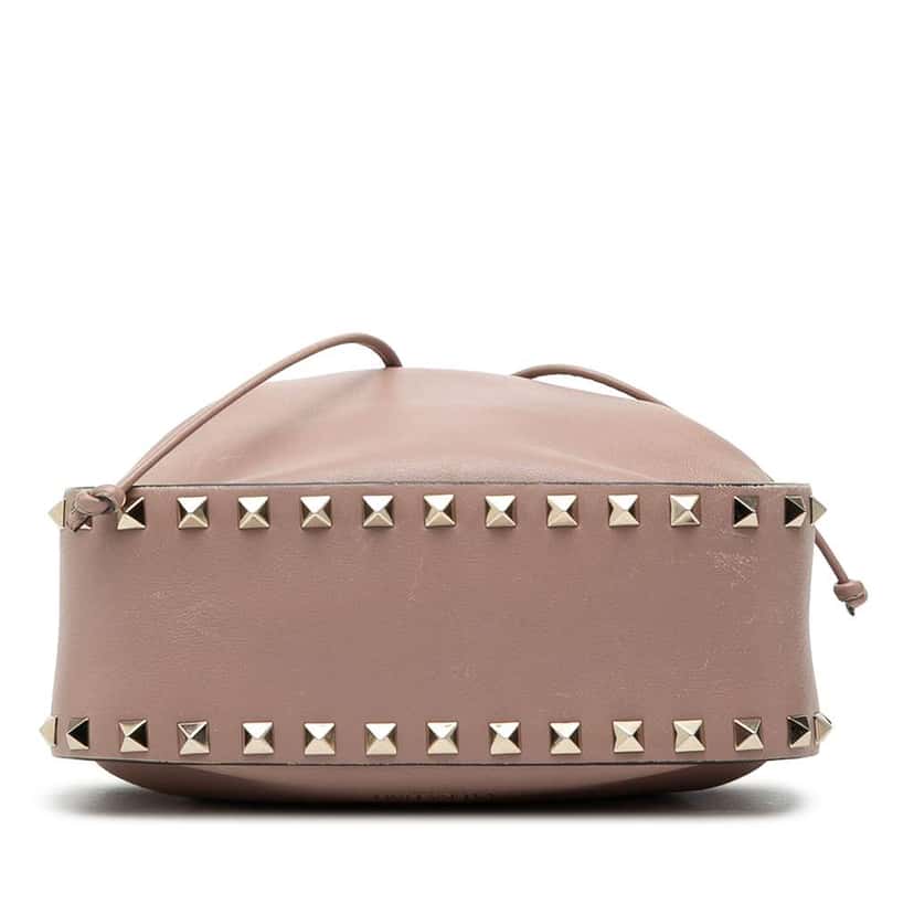 Valentino Small Leather Rockstud Bucket Bag Pink Leather Very good condition - Inside View