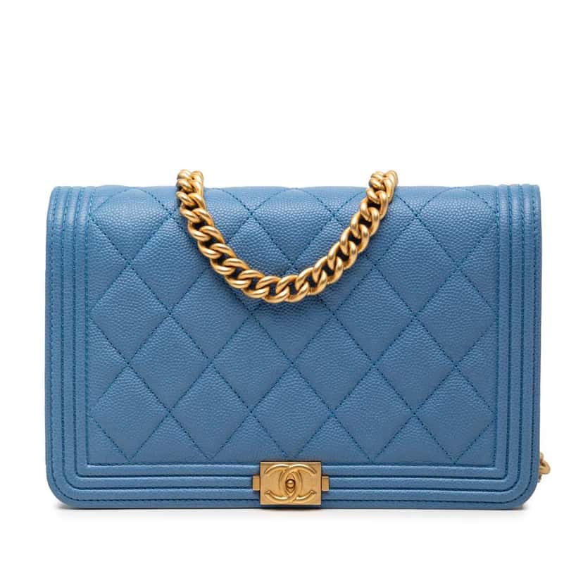 Chanel Quilted Caviar Boy Wallet on Chain Blue Leather Very good condition - Front View
