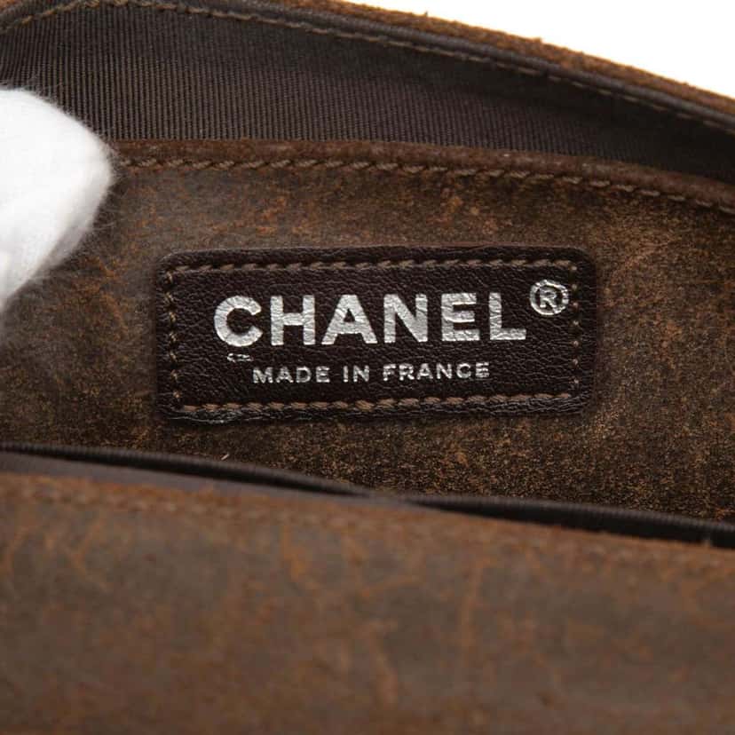 Chanel Paris Edinburgh Fur and Distressed Leather Wallet on Chain Blue Very good condition - Box View