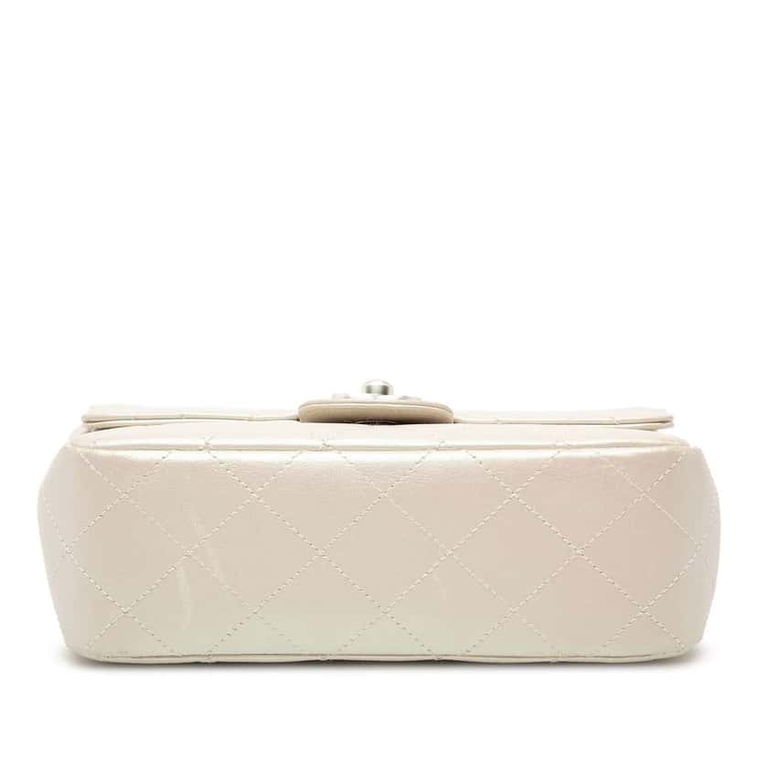 Chanel Mini Rectangular Classic Iridescent Lambskin Single Flap White Leather Good condition - Inside View