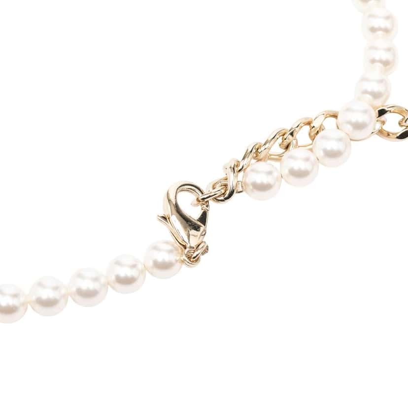 Chanel CC Faux Pearl Necklace White Good condition - Inside View