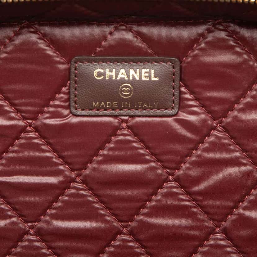 Chanel CC Quilted Lambskin Vanity Bag Black Leather Very good condition - Box View