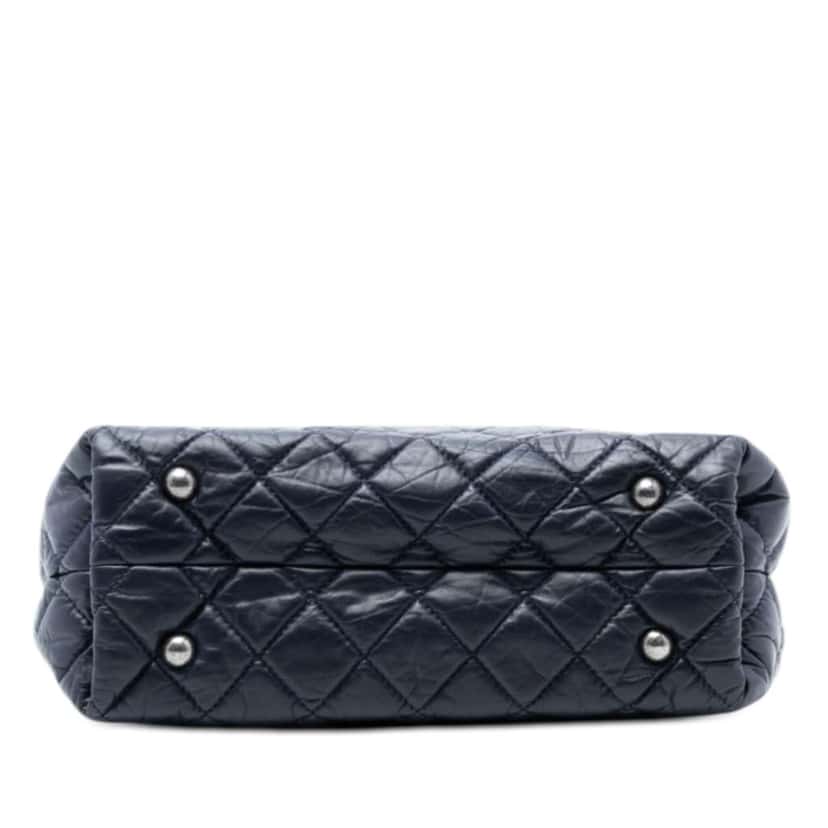 Chanel Quilted Aged Calfskin Reissue 2.55 Tote Blue Leather Good condition - Inside View