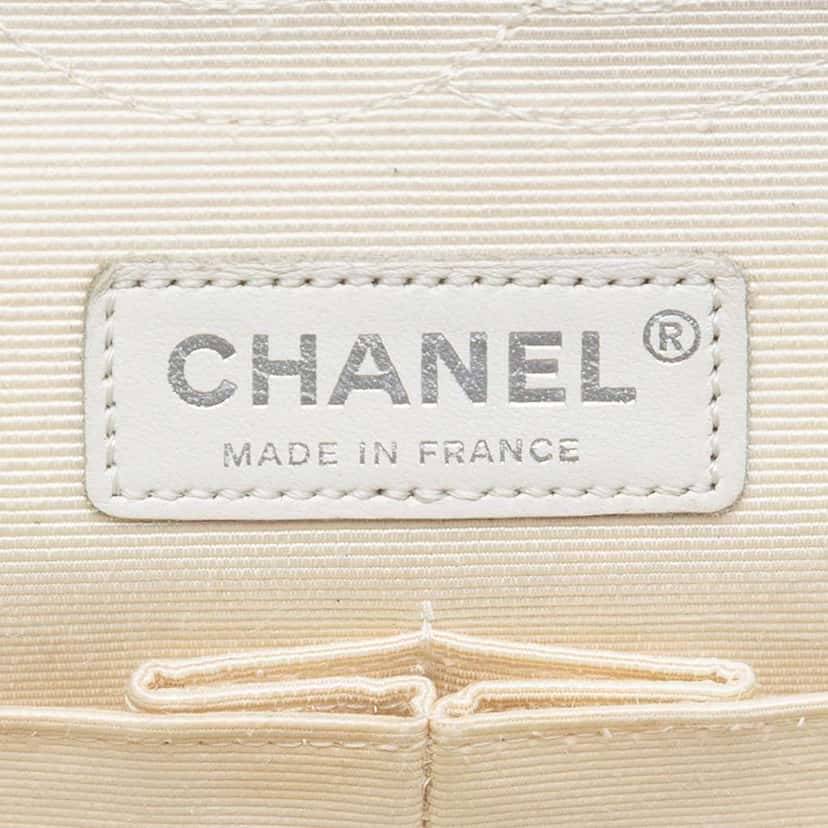 Chanel Medium Classic Printed Grosgrain Double Flap White Very good condition - Box View