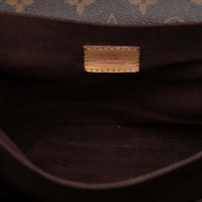 Louis Vuitton Monogram Pochette Metis Brown Very good condition - Model View