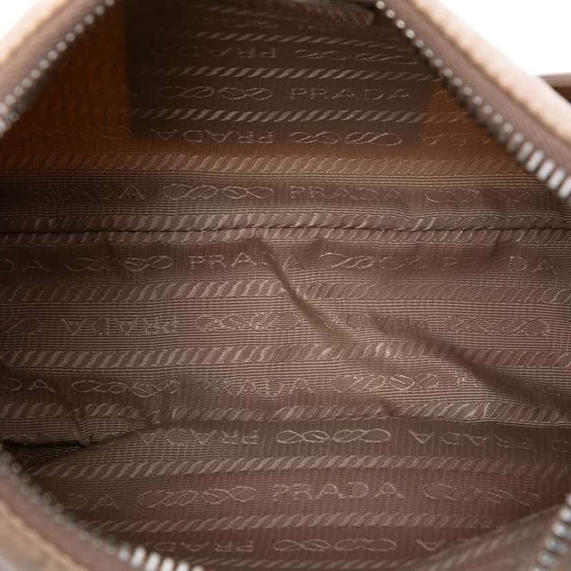 Prada Re Nylon Re Edition 2005 Shoulder Bag Brown Good condition - Model View