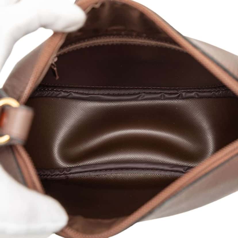 Burberry Vintage Check Canvas Crossbody Brown Canvas Good condition - Model View