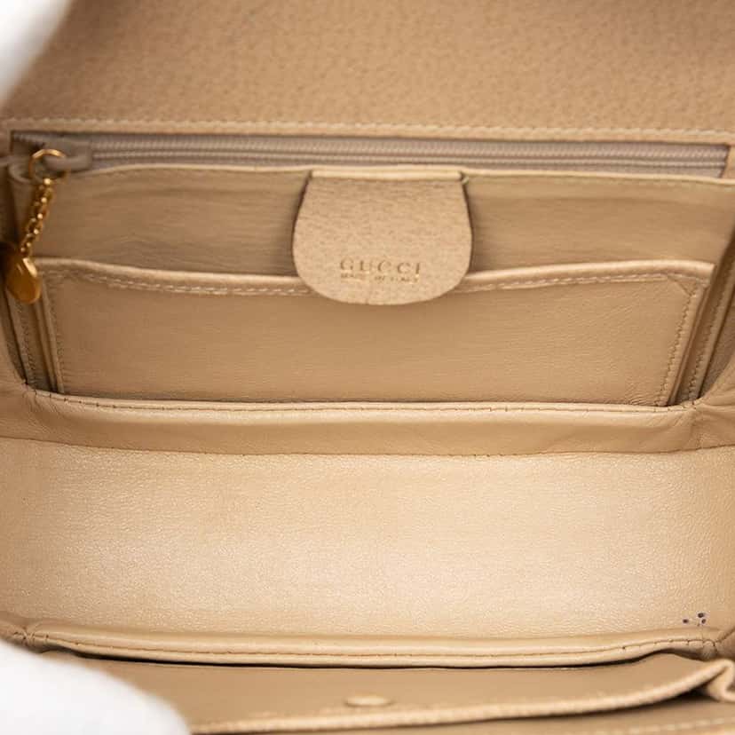 Gucci Small Grained Calfskin Bamboo Night Beige Leather Good condition - Model View