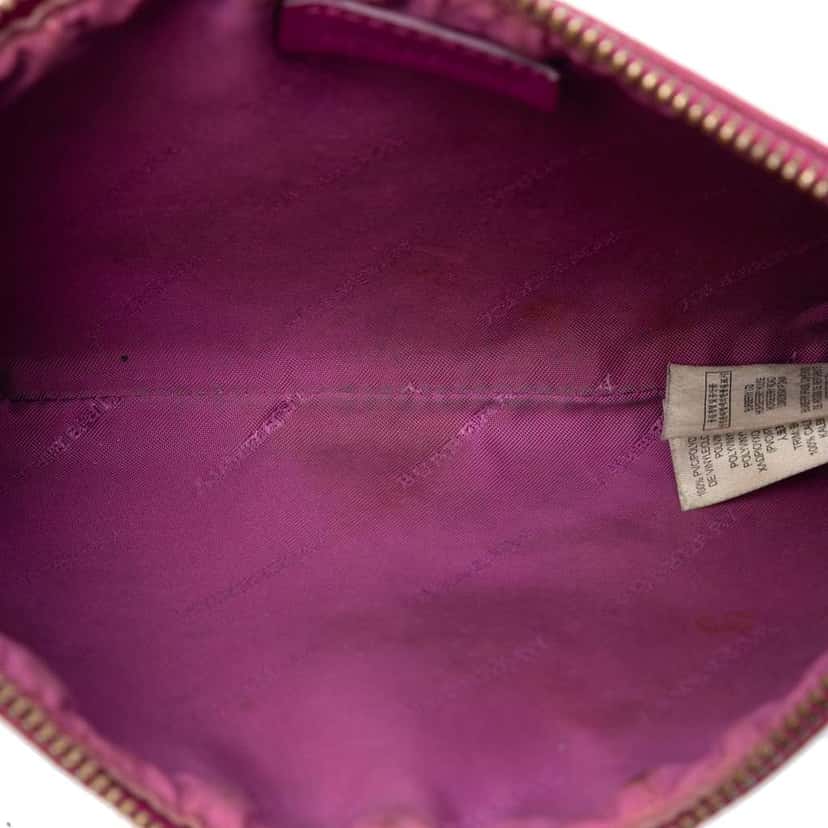 Burberry Haymarket Check Coated Canvas Peyton Crossbody Beige Good condition - Model View