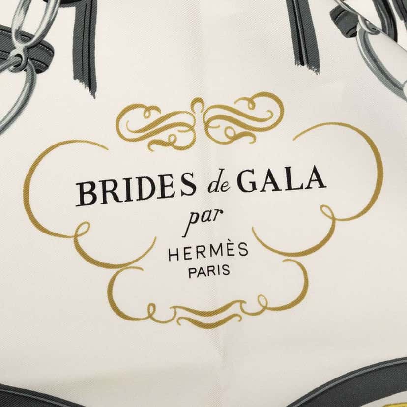 Hermès Brides de Gala Silk Scarf 90 White Silk Good condition - Model View