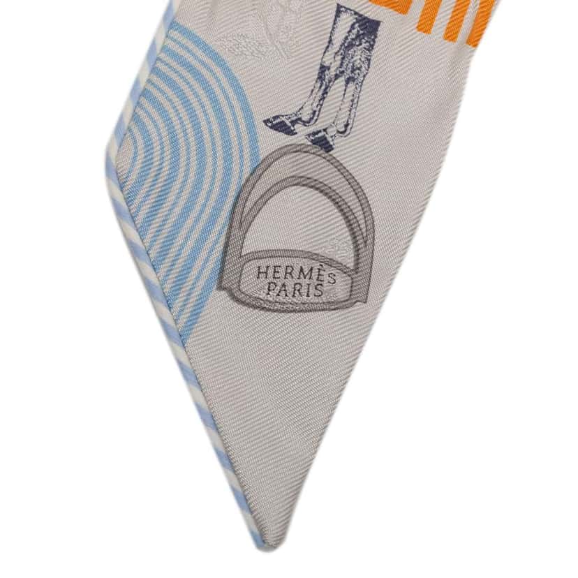 Hermès Garde Robe Pop Silk Twilly Scarf Grey Silk Good condition - Inside View